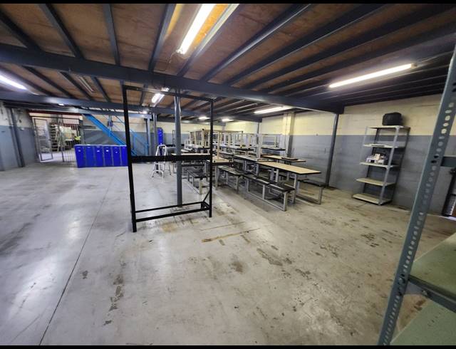 528M² WORKSHOP TO LET IN BEACONVALE